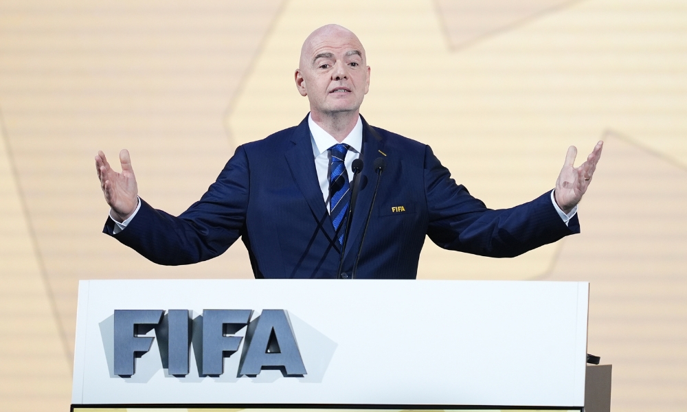 预测尤文图斯1 - 0热那亚莱切2 - 2罗马.